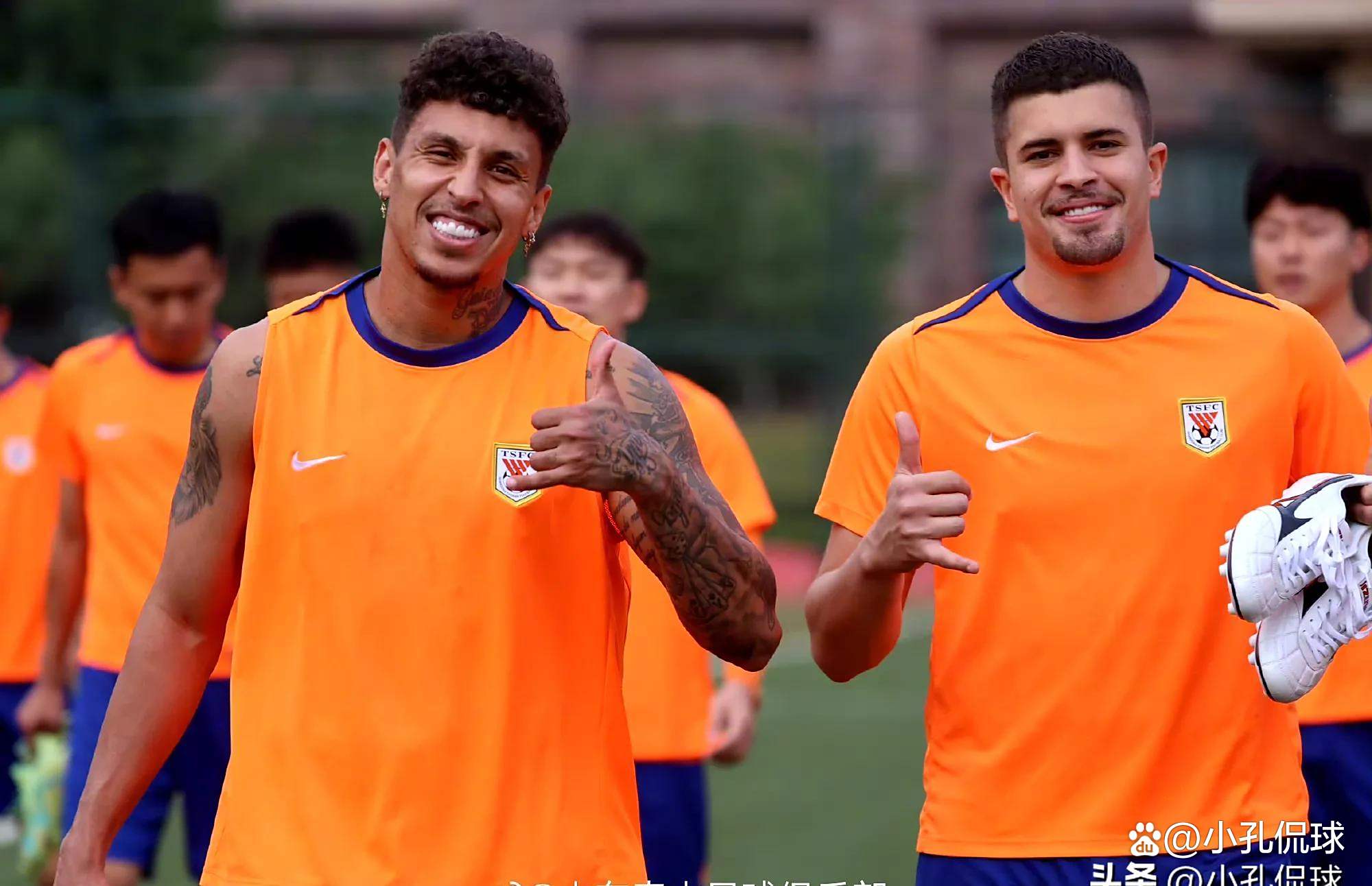 华体会官网-队内矛盾升级，主帅面临球员团结挑战